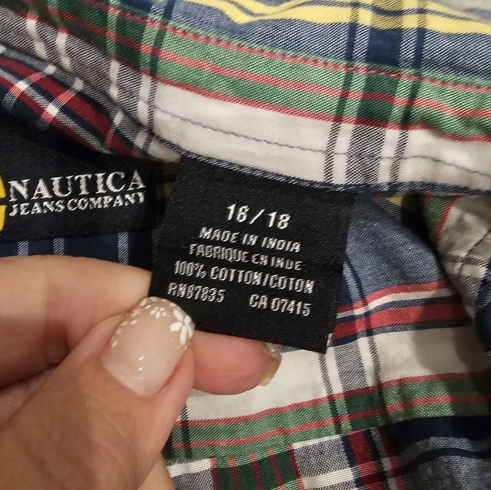 Nautica Jeans Company Boys Plaid Button Up Short Sleeve Shirt Size 16/18 XL